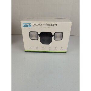 Blink Outdoor Wireless HD Security Camera with Floodlight w/ Mount NIB